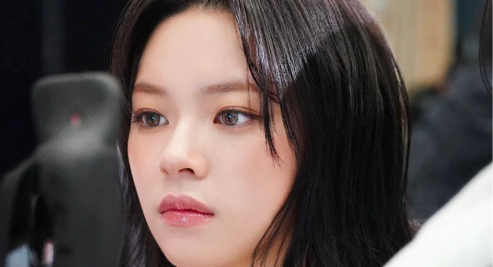 TWICE’s Jeongyeon leaves JYP after 11 years and says the members and ONCE gave her courage as she begins a new acting chapter
