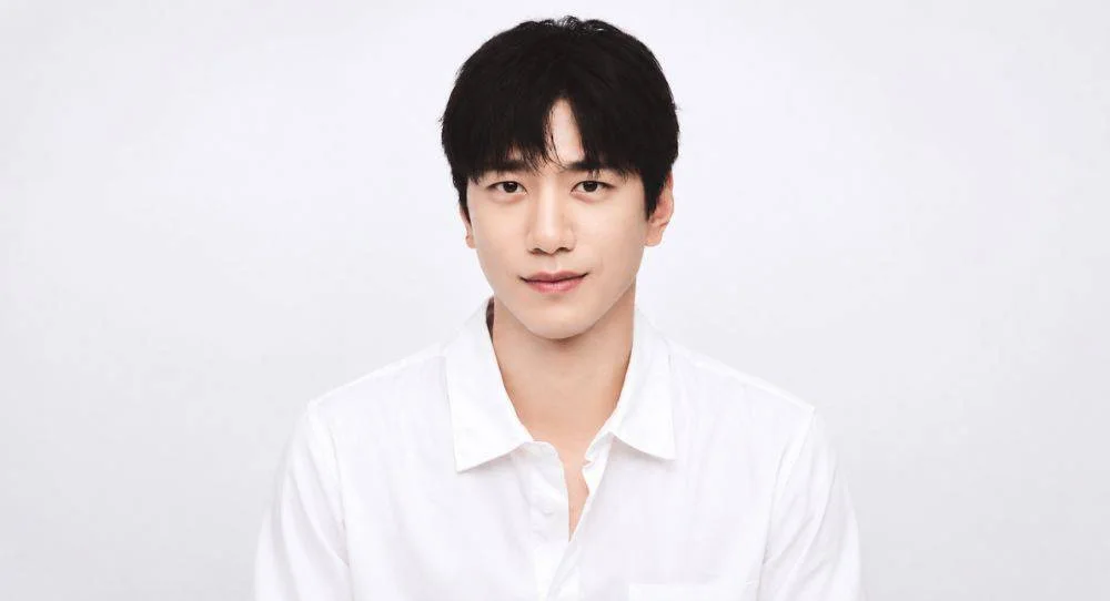 Sung Joon starts fresh with new agency and promises to greet fans more often through new projects