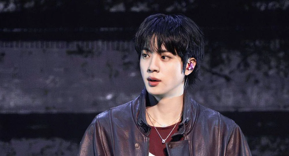 Jin wins praise as “JIN ROCKS IHEARTFESTIVAL” trends after BTS performance