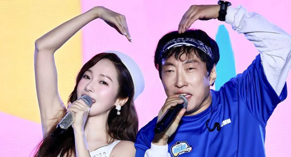 Jessica returns to a Korean stage after 12 years and reunites with Park Myung Soo