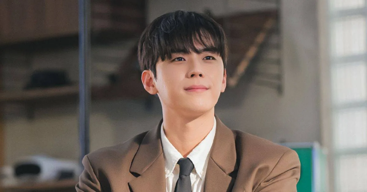 Kim Do Hoon celebrates 10th debut anniversary by inviting fans to a completely free special event