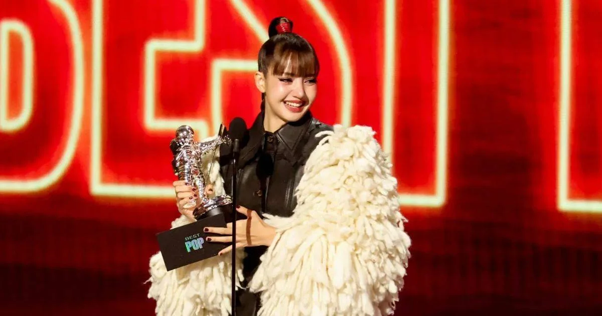 BLACKPINK’s Lisa becomes first Asian solo artist to win Best Pop at MTV VMAs