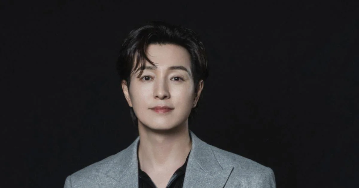 Jung Sung Il laughs off dialect criticism by revealing he is actually from Daegu