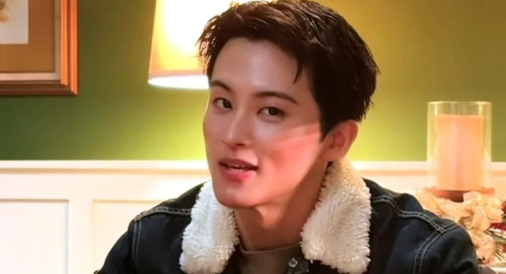 Former NCT member Mark Lee sparks curiosity with mysterious 'What makes you happy?' video after leaving SM Entertainment