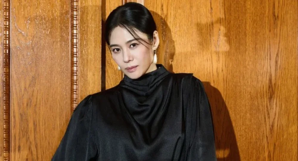 Kim Hyun Joo shares why she chooses to accept her changing appearance as she gets older