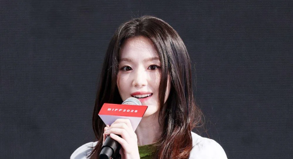 i-dle’s Shuhua makes movie debut at Busan International Film Festival and waits for fans’ reactions